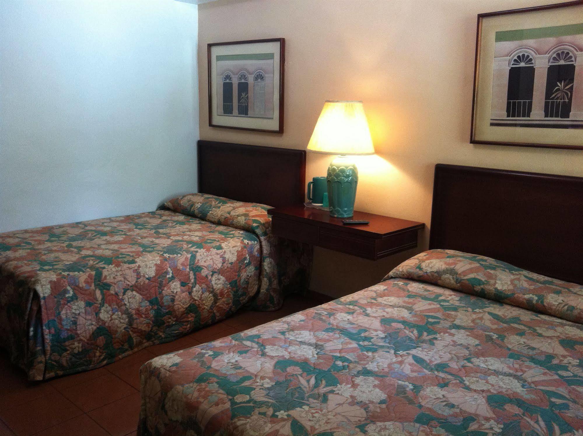 Hotel Iberia - San Juan Zewnętrze zdjęcie